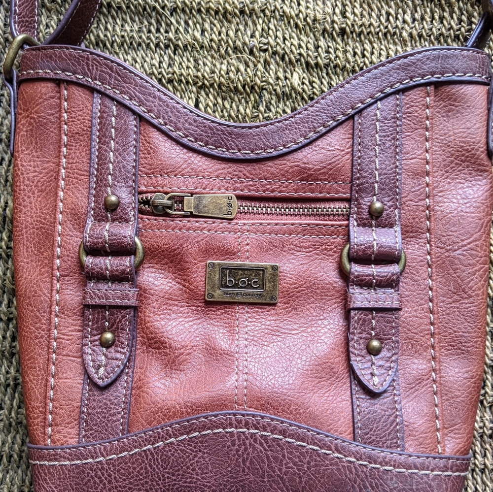 B.O.C. Crossbody w/Charger